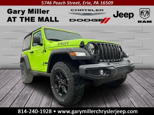 2021 Jeep Wrangler Willys 4X4 in Gecko Clearcoat — front three-quarter view