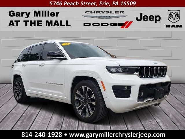 2023 Jeep Grand Cherokee Overland 4x4 in Bright White Clearcoat — front three-quarter view