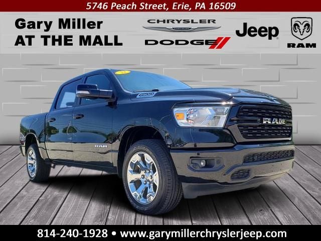 2022 RAM 1500 Big Horn Crew Cab 4x4 5'7' Box in Diamond Black Crystal Pearlcoat — front three-quarter view