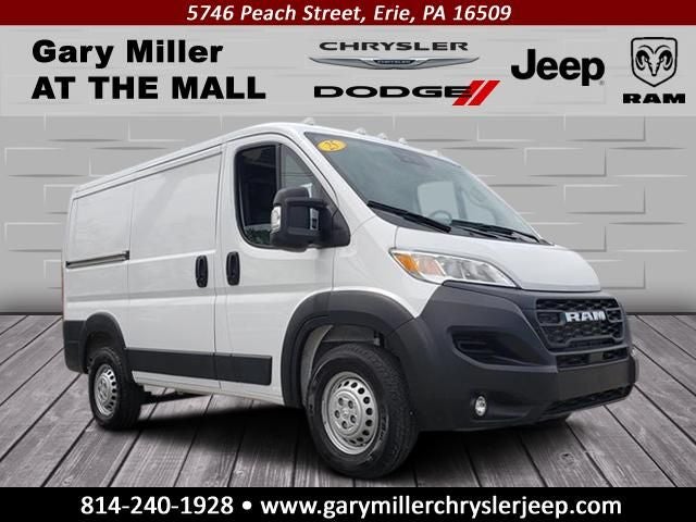 2025 RAM ProMaster 1500 Cargo Van Tradesman Low Roof 118' WB w/Pass Seat in Bright White Clearcoat — front three-quarter view