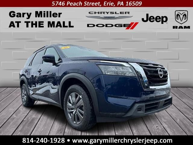 2025 Nissan Pathfinder SV 4WD in Deep Ocean Blue Pearl — front three-quarter view